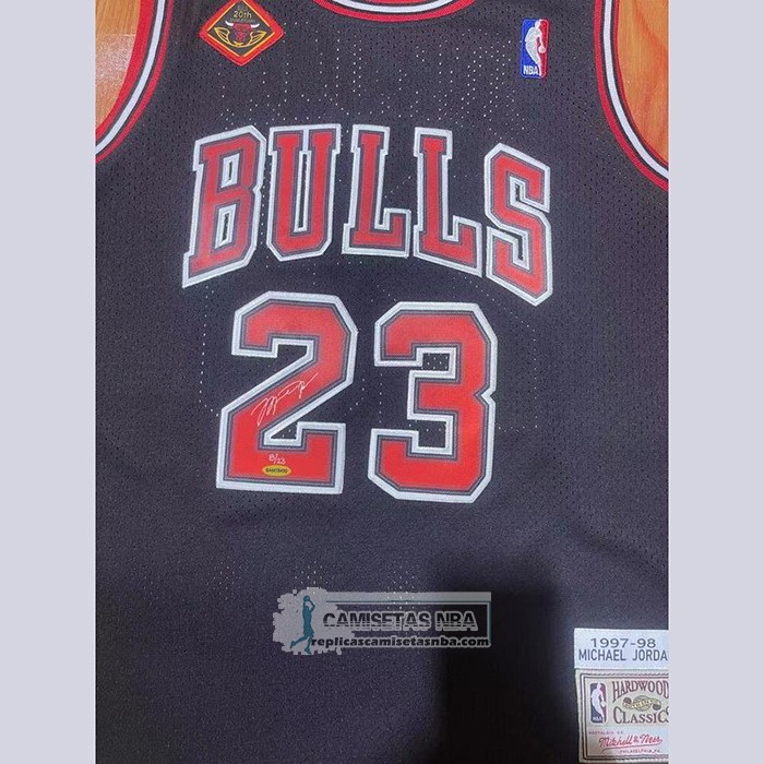 Camiseta Chicago Bulls Michael Jordan NO 23 Mitchel & Ness 1997-98 Negro